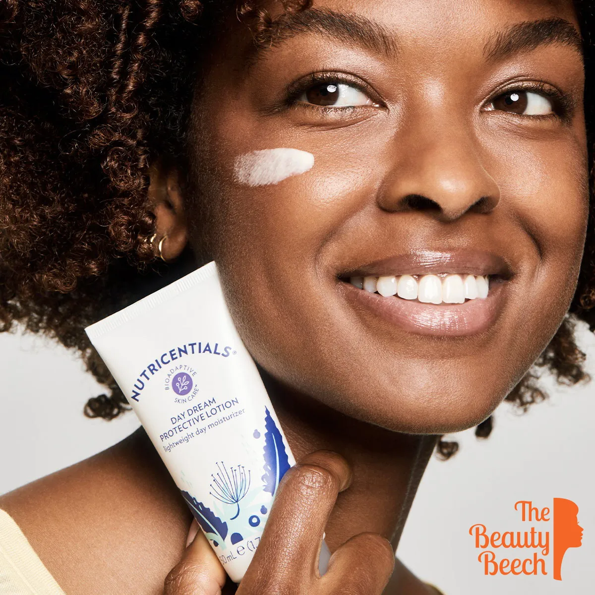 Day Dream Protective Lotion Lightweight Day Moisturizer with Sunscreen