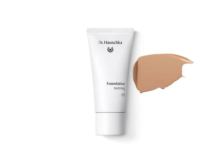 Dr Hauschka Liquid Foundation - Nutmeg 30ml