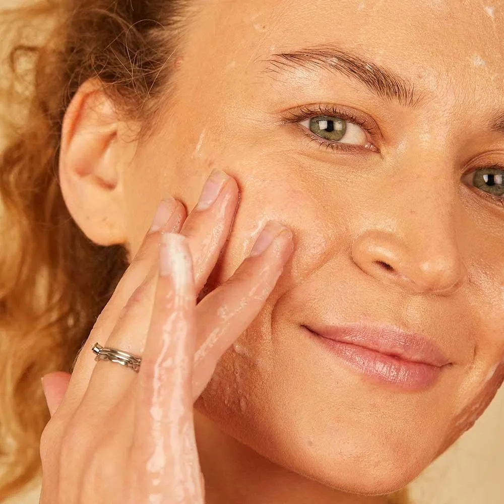 Get Up & Glow Jelly Cleanser