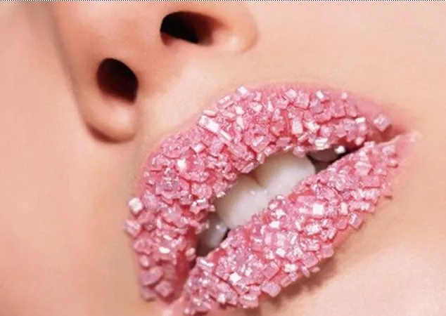 Lip Scrub and Lip Mask