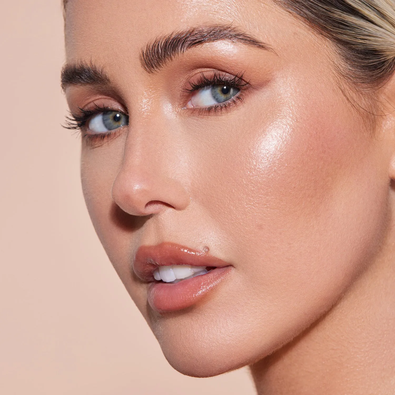 Liquid Mineral Foundation