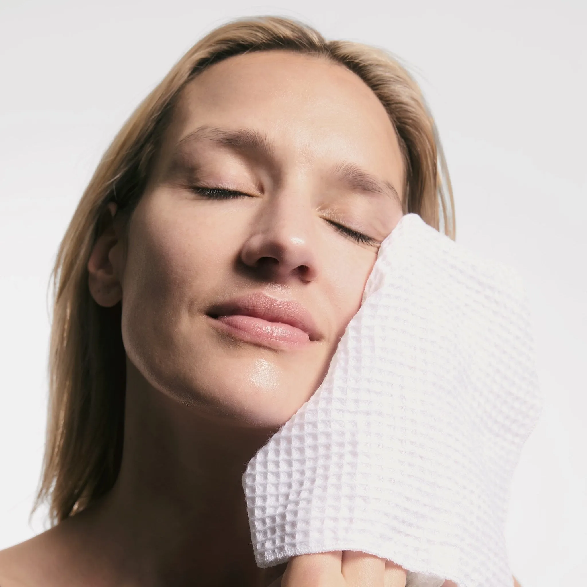 Luminous Cleansing Balm